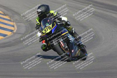 media/Oct-08-2023-CVMA (Sun) [[dbfe88ae3c]]/Race 3 Amateur Supersport Middleweight/